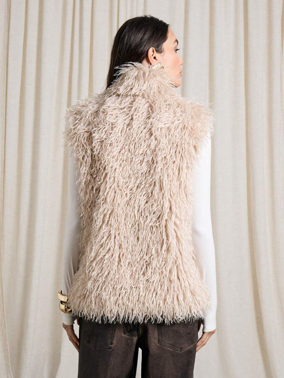 AiiRZ Shaggy Plush Faux Fur Long Vest