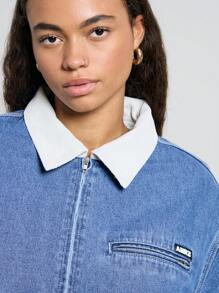 AiiRZ Veste en jean façon survêtement avec col en sherpa, style décontracté pour l'hiver et l'automne. Coupe boyfriend avec poches, style utilitaire et look de rue