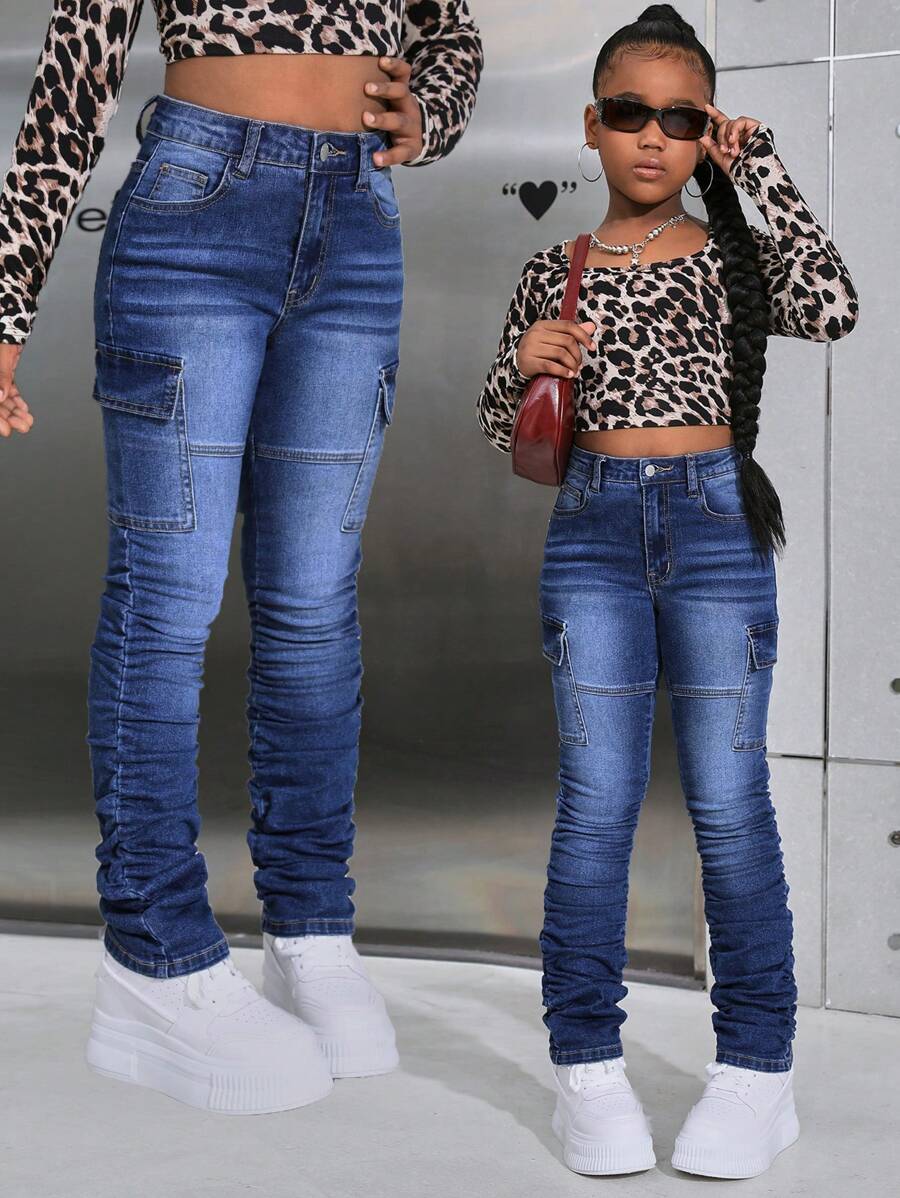 SHEIN 少女牛仔裤 Y2K 时尚翻盖口袋侧边工装叠层牛仔裤，斜插口袋，秋冬街头风 - 中等水洗藍 - 查看 1