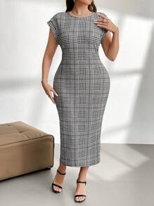 Firerie Plus Houndstooth Print Batwing Sleeve Dress - Black and White - View 1