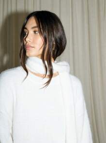 AiiRZ Luxury Brushed Knit Co-Ord Set Turtleneck Sweater Wide Leg Pants Loungewear Matching Set Winter Resort Collection Fringe Detail - White - View 5