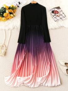 SHEIN Clasi Plus Size Solid Color Patchwork Round Neck Long Sleeve Simple Pleated Casual Dress Maxi Women Outfit