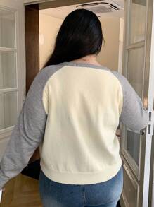 Dazy Plus Plus Size Contrast-Color Patchwork Crew Neck Oversized Pullover Sweater, Fall Clothes - Apricot - View 2