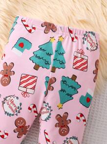 2 件装女婴舒适睡衣套装，洋红色底色上印有圣诞主题图案，长裤和长袖上衣