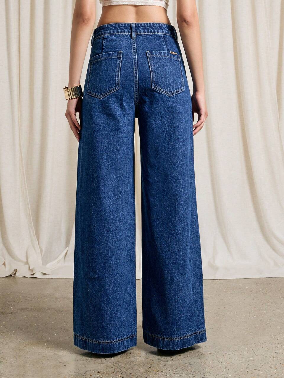AiiRZ Contrast Stitch Pocket Detail Wide Leg Jeans