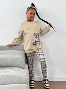 SHEIN 青少年女孩休闲运动时尚泰迪熊刺绣宽松落肩圆领运动衫和格子修身打底裤套装，卡其色 - 卡其色 - 查看 7
