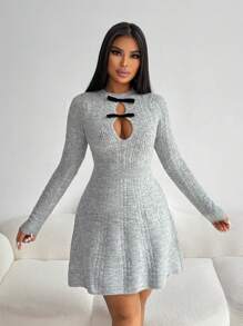 Zolique Bow-Knot Hollow A-Line Hem Fitted Dress - Grey - View 3