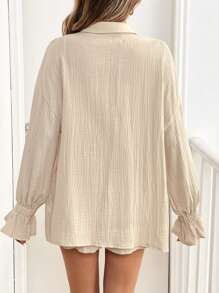 SHEIN Frenchy 2 件套女士休闲纯色简约落肩宽松喇叭衬衫和纸袋腰短裤 - 彩色 - 查看 2