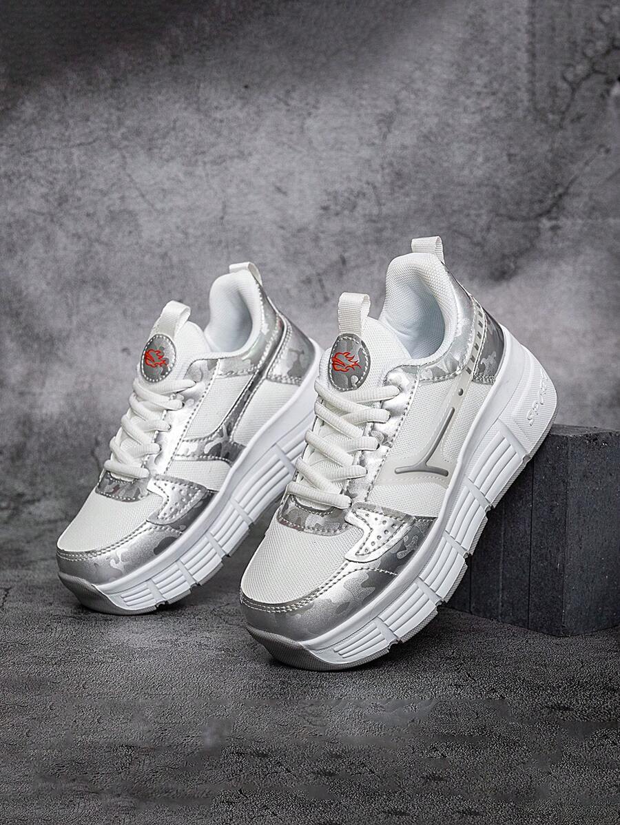 Kids Flashing Wheels Roller Skate Shoes, Detachable, For All Seasons