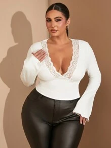 SHEIN BAE Plus Size Women Slim Fit V-Neck Lace Trim Solid Color Long Sleeve Top T-Shirt, Suitable For Autumn & Winter