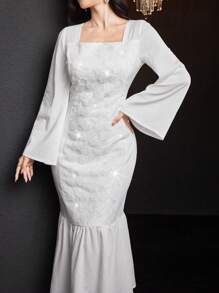 Modelyn Women's Solid Color Square Neck Floral Applique Elegant Long Sleeve Dress