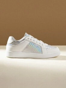 CUCCOO EASI 时尚百搭白色和浅绿色休闲轻便舒适女式低跟平底溜冰鞋，适合派对、度假、通勤和户外散步 - 銀色 - 查看 2