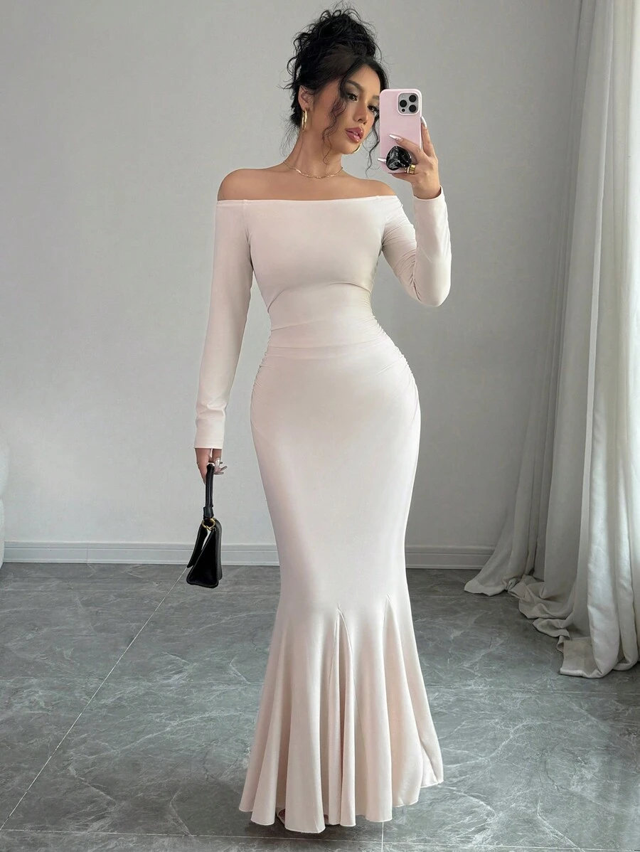 Chiquease 1 件纯色露肩荷叶边鱼尾下摆修身连衣裙，适合女士，秋季长款女装 - 米色 - 查看 1