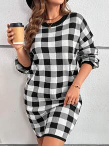 EMERY ROSE Plus Size Women Casual Plaid Lantern Sleeve Knitted Sweater Dress, Autumn/Winter - Black and White - View 4