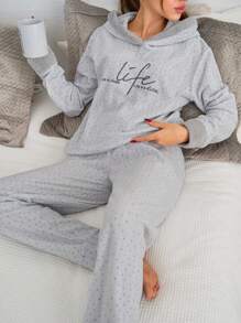RueChic 2 pièces Set de vêtements d'intérieur en peluche avec motifs à rayures et à pois, avec broderie de slogan et détails de capuche
