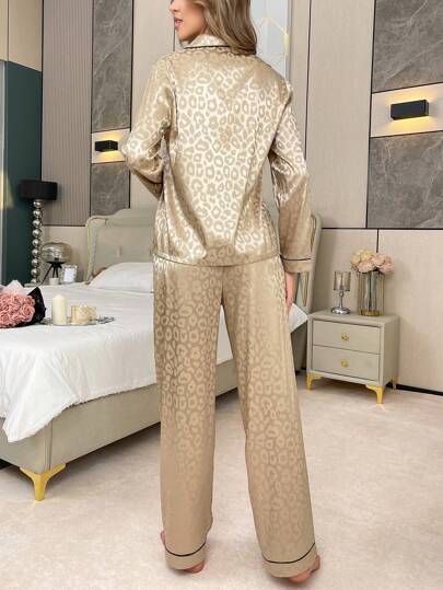Moireta Animal Jacquard Women Pajama Set, Fall Clothes Cozy Elegante view 2