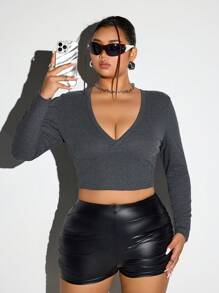 SHEIN ICON 大码女式秋季纯色长袖短款修身深 V 领 T 恤 - 深灰色 - 查看 1