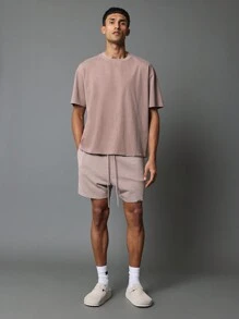SUMWON Conjunto de 2 piezas con camiseta de manga corta con lavado y pantalón corto con estampado gráfico de número, corte regular - Caqui - Ver 2