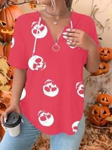 SHEIN LUNE Plus Size Women Halloween Skeleton Print Zip-Up Half Placket Short Sleeve Hooded T-Shirt