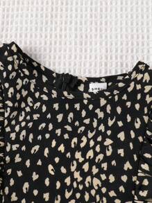 SHEIN Young Girl Summer / Fall Allover Print Ruffle Trim Flounce Sleeve Dress, Great For Casual & Daily Wear & School Daily In Summer & Autumn, Mom And Daughter & Sisters Matching - Black - View 4