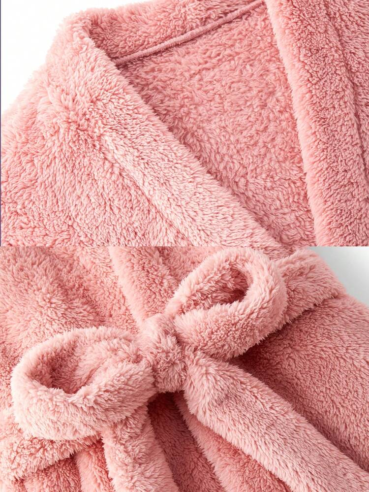 Weicher Winter Fleece Plüsch Bademantel mit Bindegürtel als Schlafanzug und Loungewear