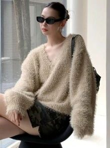 DAZY 女士纯色 V 领前扣长袖毛绒开衫 - 駝色 - 查看 1