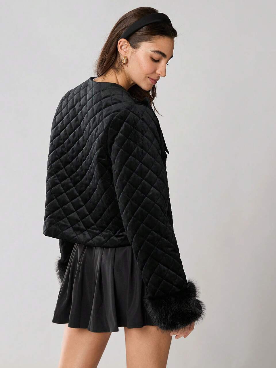 Women's Black Velvet Quilted Cropped Slim Long-Sleeved Jacket,Bow Tie Decorated Raw Edge Sleeves,Elegant Winter Coats For Night Out,Daily And Work
