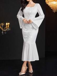 Modelyn Women's Solid Color Square Neck Floral Applique Elegant Long Sleeve Dress