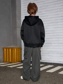Tween Boy 街头风格人物肖像宽松连帽衫和休闲裤套装 - 黑色 - 查看 2
