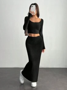 SHEIN PETITE 女款黑色凹纹紧身及膝裙 - 黑色 - 查看 3