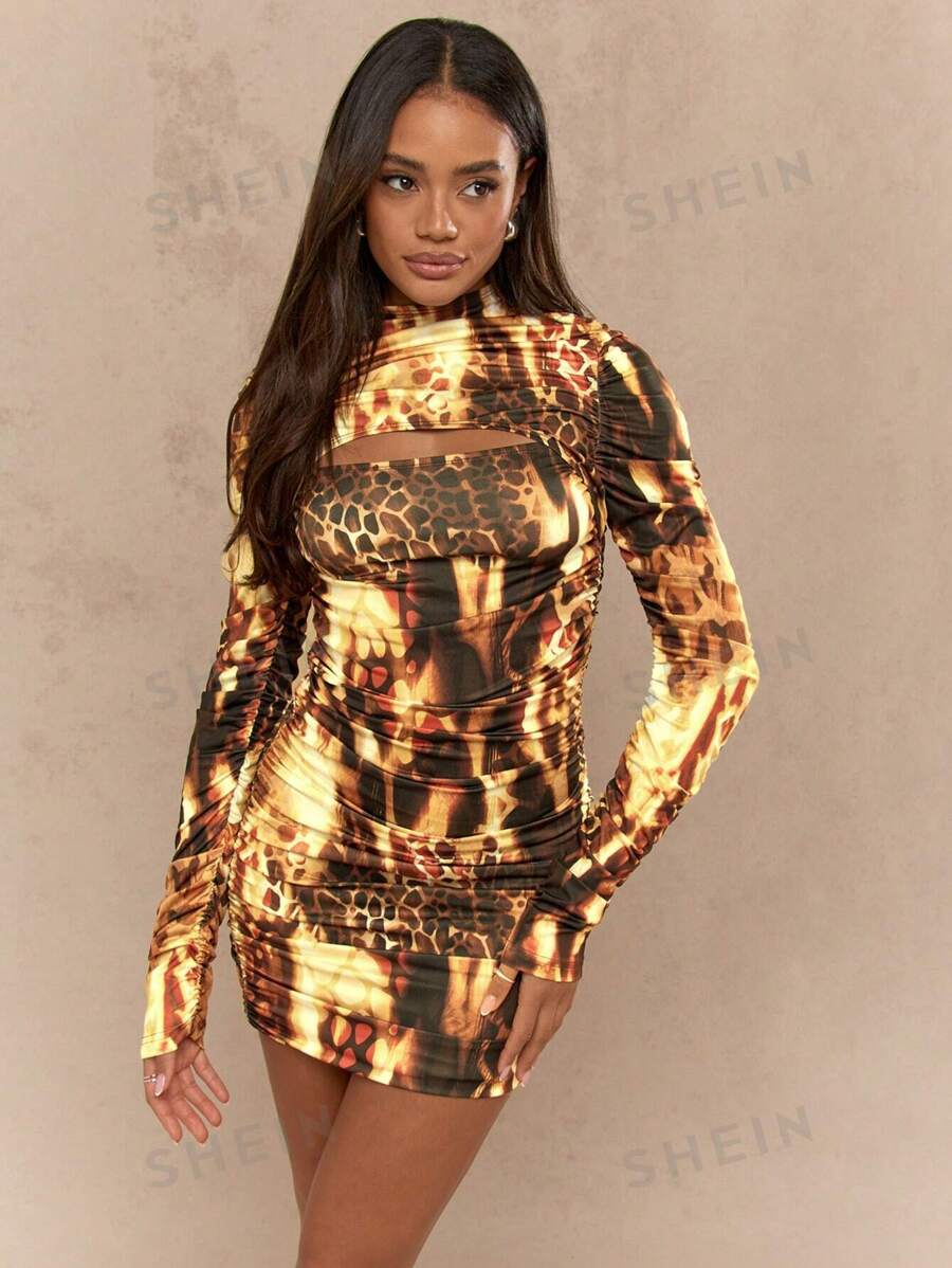 MISSGUIDED Vestido ajustado mini con cuello alto, mangas largas fruncidas y estampado de leopardo con recorte
