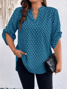 SHEIN LUNE 大码女式几何印花 V 领卷边袖口休闲宽松衬衫，秋季 - 水鴨藍 - 查看 1