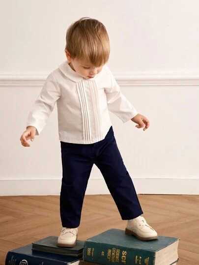 SHEIN Conjunto de camisa de manga larga blanca pura estilo caballero y pantalones largos de estilo coreano, adecuado para fiesta y presentación, otoño, para niños y niñas