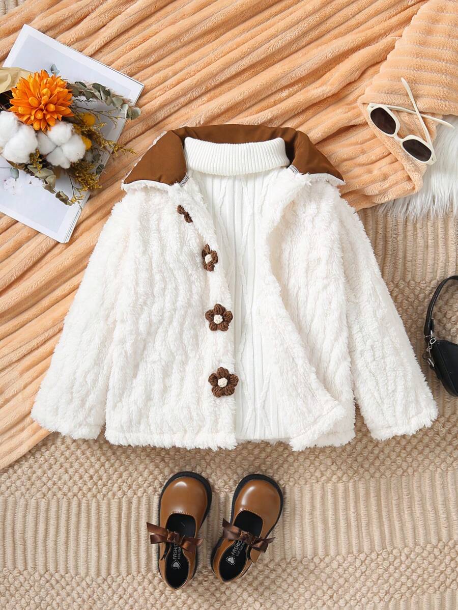 SHEIN Jacke für Kleine Mädchen, aus Fleecematerial, Farbblock in Braun Beige, Klapppkragen, braune Taschen, Blumenknöpfe, ländlicher lässiger Retrostil, geeignet für Herbst und Winter