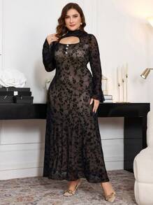 Modelyn Plus Size Women Elegant Floral Flocked Cutout Stand Collar Bell Sleeve Dress Maxi Women Outfit