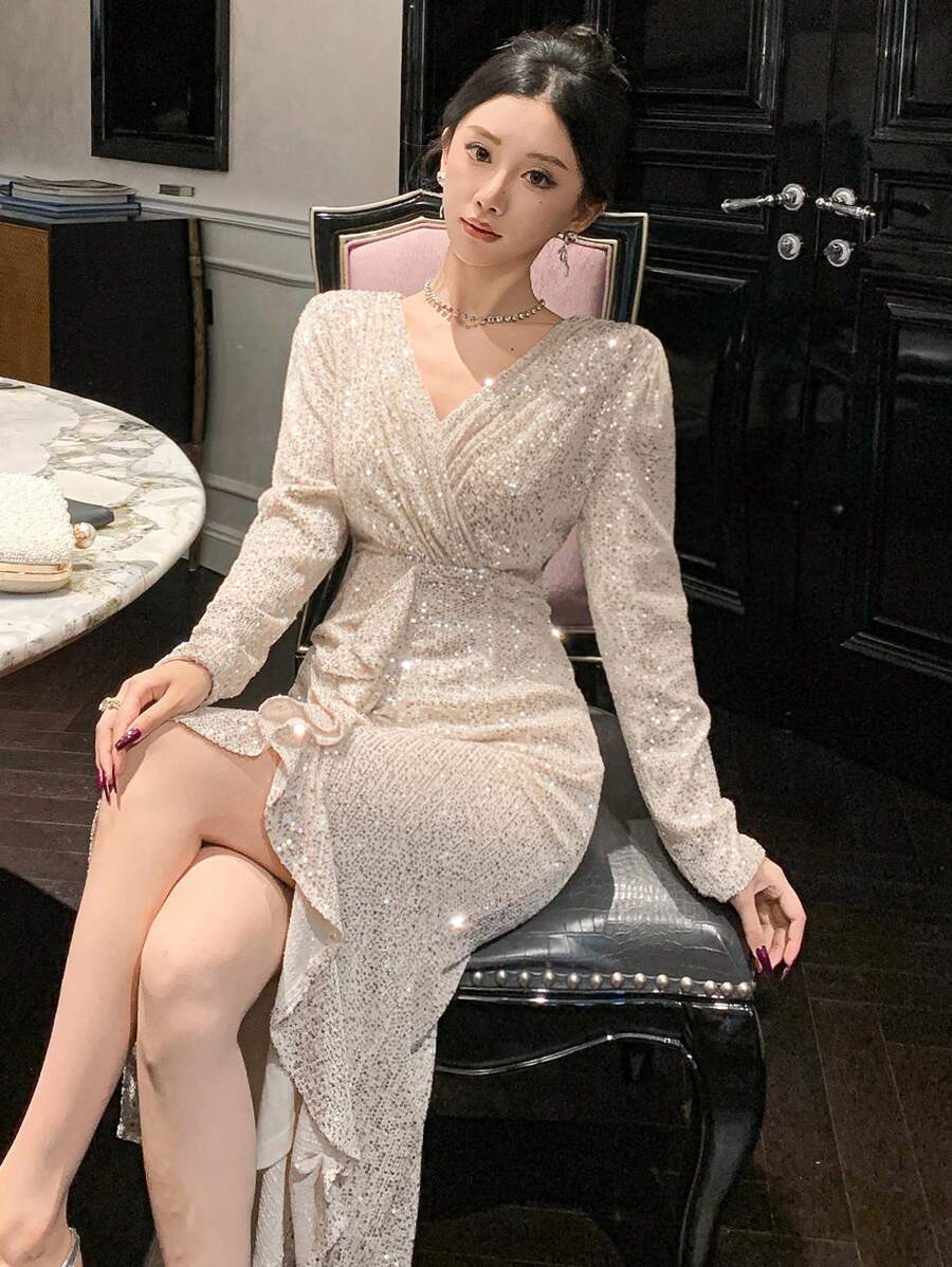 DAZY Robe midi fendue à encolure en V, volants et paillettes pour femmes, robe de soirée pour anniversaire, Nouvel An, automne à manches longues. Robe élégante et de luxe avec paillettes pour femmes. - Nude - Voir 1