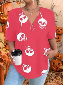 SHEIN LUNE Plus Size Women Halloween Skeleton Print Zip-Up Half Placket Short Sleeve Hooded T-Shirt