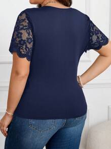 SHEIN Frenchy Camiseta elegante de manga corta con paneles de encaje y envolvente, de estilo bohemio, para mujer de talla grande, para el verano