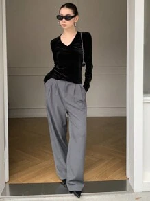 DAZY Women Velvet Solid V-Neck Long Sleeve Fitted T-Shirt, Elegant Autumn/Winter