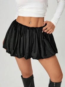 SHEIN PETITE 春季纯色低腰褶皱泡泡花迷你裙