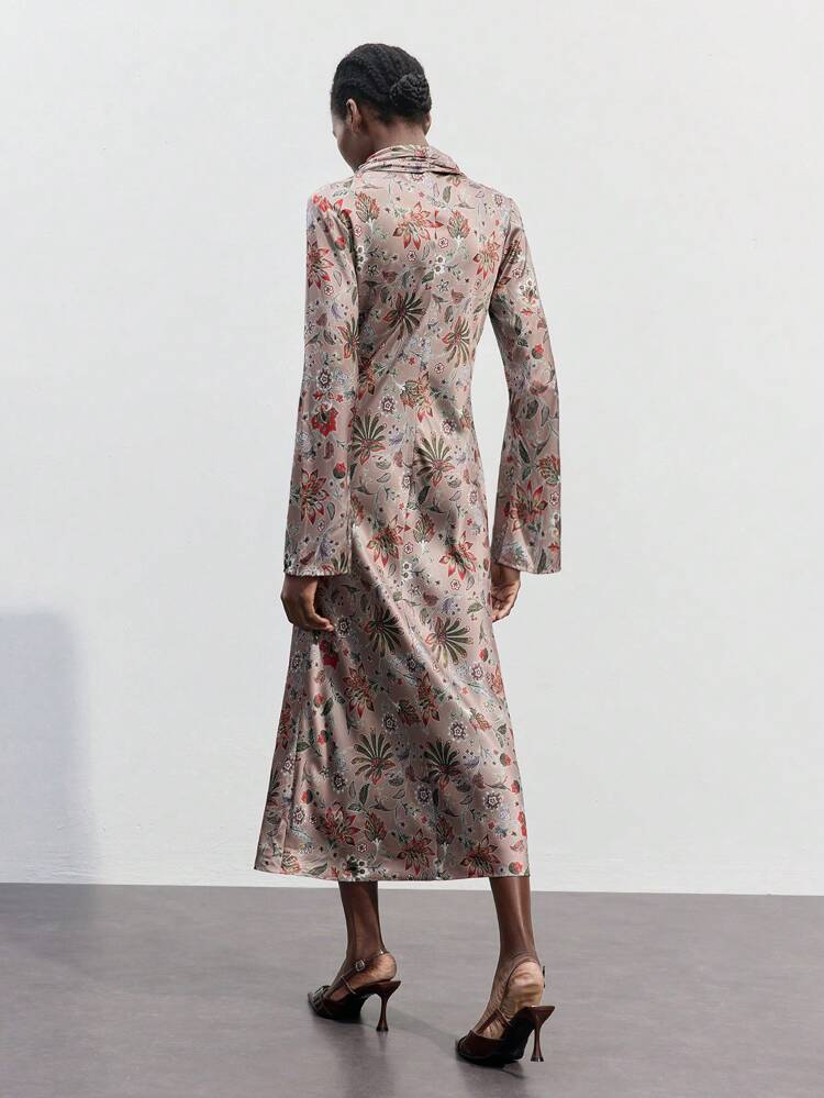 SHEIN Maija Robe élégante à imprimé végétal, col carré et manches longues pour femmes, automne