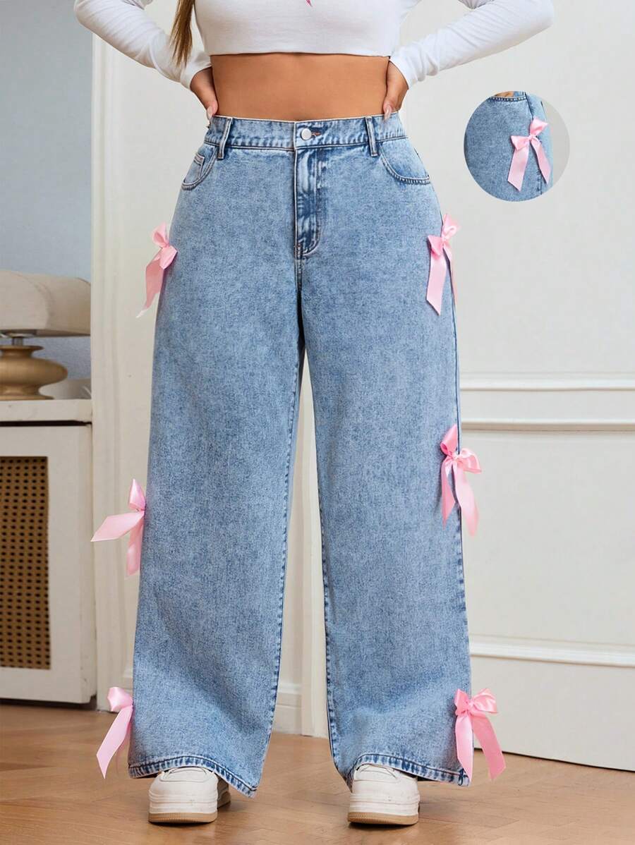 CovetEZ 大码休闲直筒牛仔裤，带蝴蝶结装饰和侧袋，适合春秋季节
