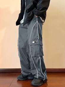 Manfinity Hypemode Loose Fit Men's Letter Patched Contrast Piping Flap Pocket Cargo Pants - Dark Grey - View 1