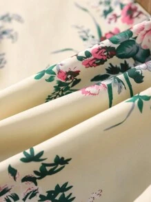 SHEIN 年輕女孩泡泡袖上衣和花卉印花背心連身褲