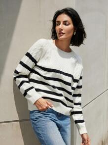 Aveloria Women Casual Round Neck Raglan Sleeve Striped Pattern Pullover Sweater Knit Pullover Fall Winter Outfit - Black and White - View 6