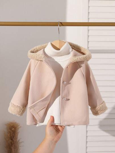 SHEIN Playful Pals 女婴纽扣拼布连帽长袖时尚外套，秋冬季保暖