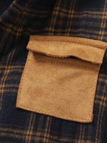 年轻男孩休闲保暖连帽格子胸口袋长袖夹克，适合秋冬季