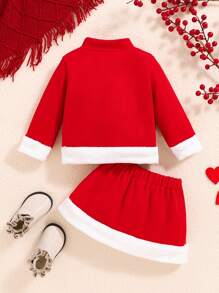 女婴喜庆红色中国传统汉服外套和蓬松白色下摆裙子，秋冬