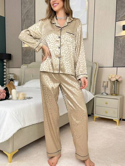 Moireta Animal Jacquard Women Pajama Set, Fall Clothes Cozy Elegante view 4