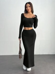 SHEIN PETITE 女款黑色凹纹紧身及膝裙 - 黑色 - 查看 4